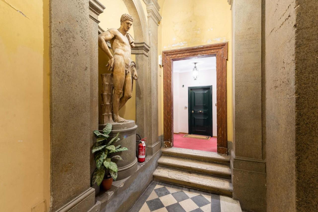 Rotonda 23 - Pantheon View Apartment